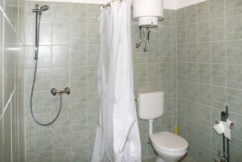 Haramia Csapszek Es Fogado Otel Szombathely Oda fotoğraf